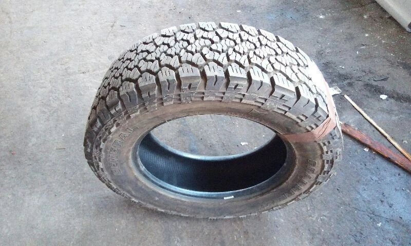 2016 Ford F250SD Super Duty Tire 275 65 R20 126 123S, General Grabber - Image 4 of 4