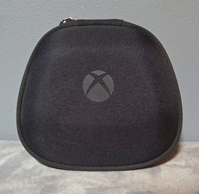 Xbox Elite Series 2 Pro Controller Comes with DockCharger, Case, and Accessories