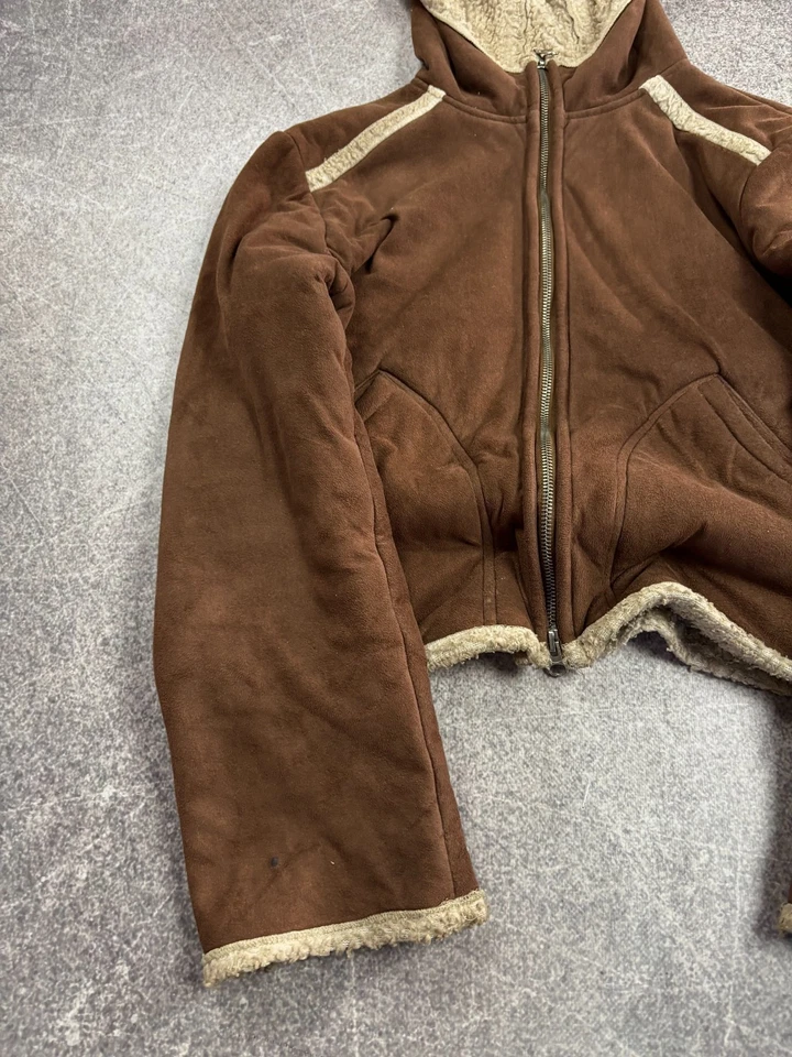 CHAQUETA DE PIEL RECORTADA TIPO STREETWEAR IF WAS SIX NINE DE COLECCIÓN Fishbone Foto 4 de 4