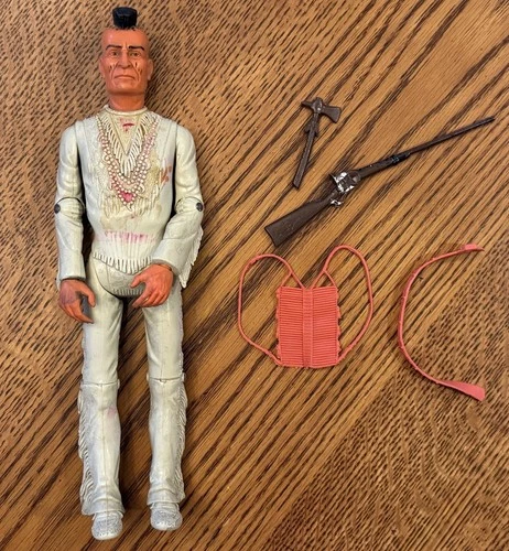 Marx Johnny West UK Fighting Eagle on UK Chief Body