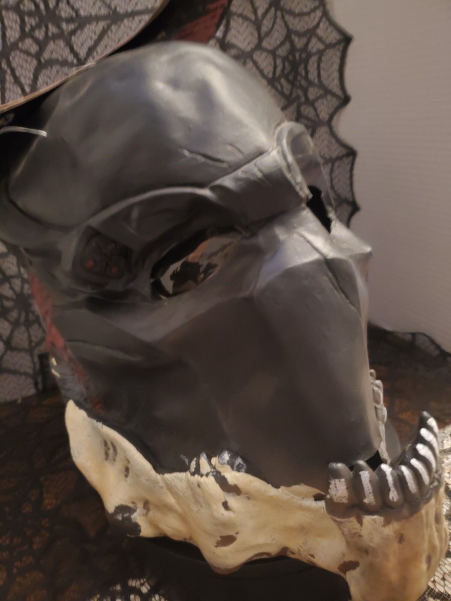 2010 Berserker Predator Adult Mask Officially Licensed By Rubies
