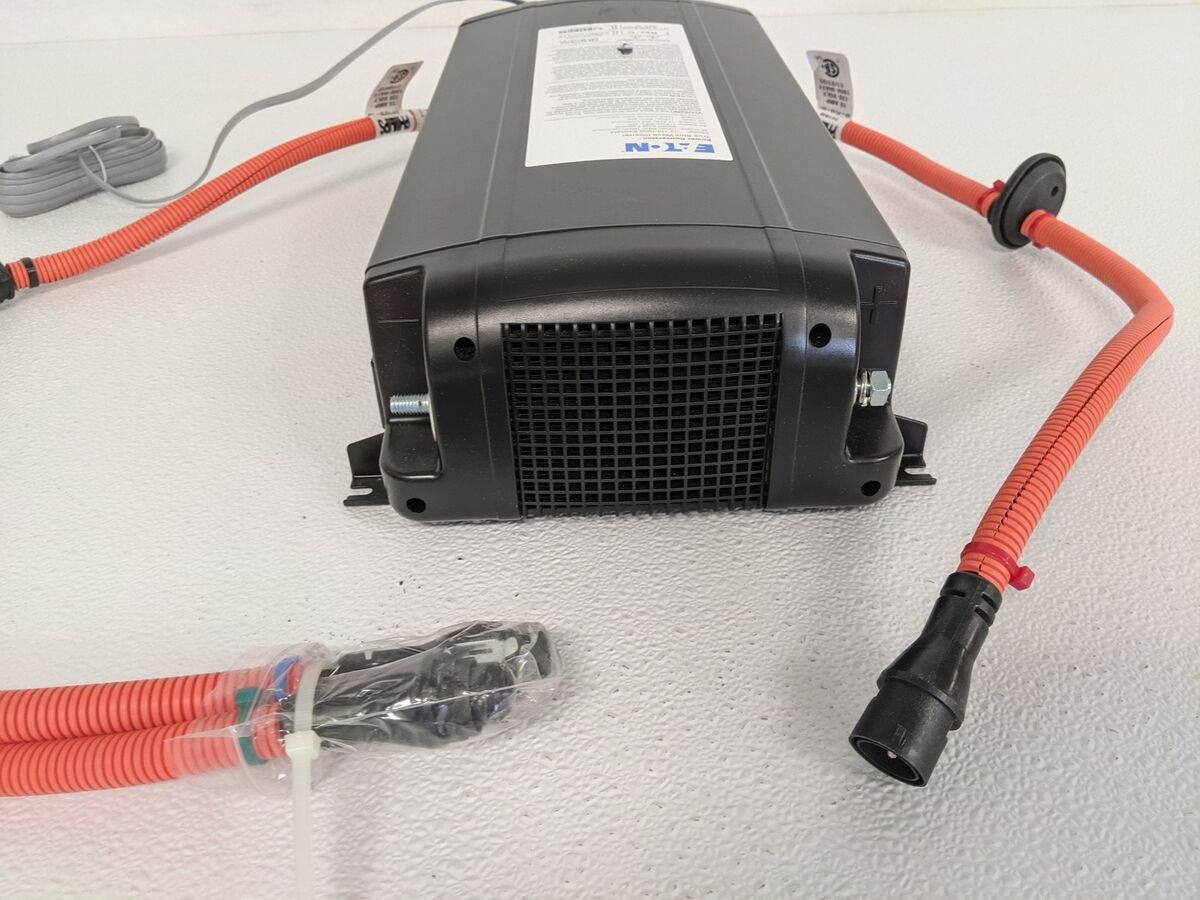 Damaged Eaton 11.8 V 1800W Charge Inverter - P/N A66-06279 Damaged Eaton 11.8 V 1800W Charge Inverter - P/N A66-06279
