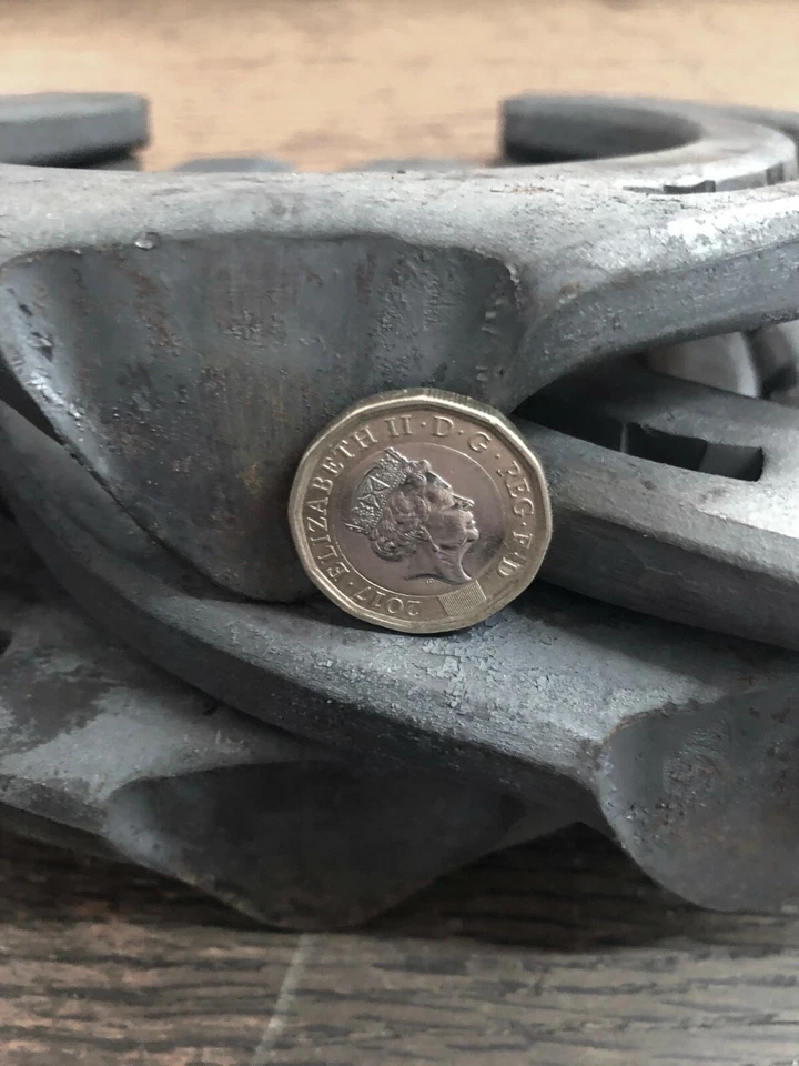 4 Large Horseshoes Game Pitching Rules Say Shoe weight 2.5lb and is 71/4" wide - Image 2 of 3