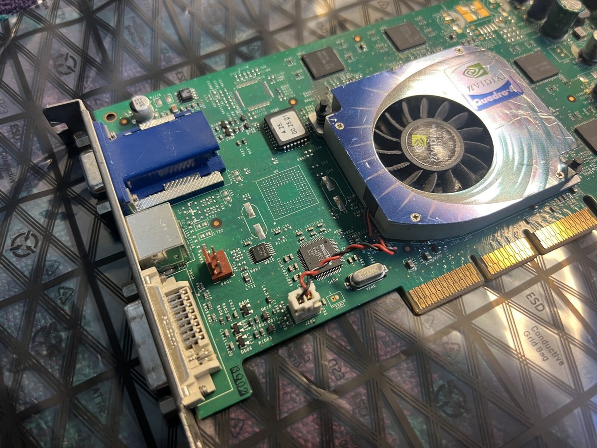 AS IS Nvidia P80 Quadro4 700 XGL AGP 4x DVI VGA GL TW-06F389-56182