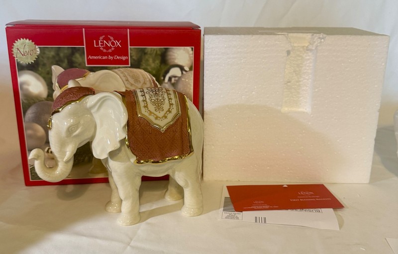 Lenox First Blessing Nativity Elephant - RETIRED IN ORG. BOX FANTASTIC CONDITION