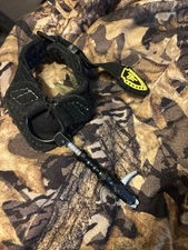 TruFire Fold back Fully Adjustable Buckle Release Black And Grey Ambidextrous