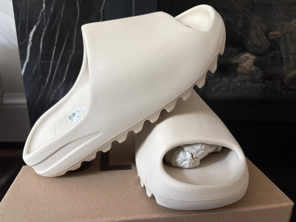 Zapatilla Adidas Yeezy Slide Bone Unisex Talla 10 Kanye West Solo Probada  Foto 3 de 4