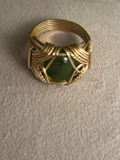 Vintage Wire Wrapped Gold Tone Ring with Green Resin Plastic Stone size 9