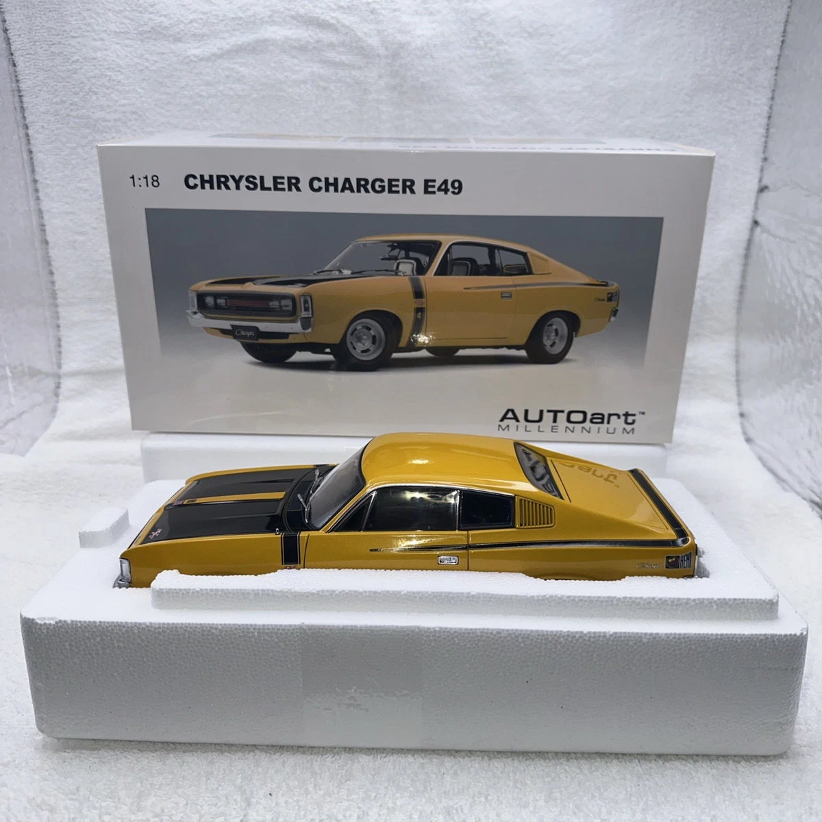 Miniature Autoart 1/18 Dodge Charger E49 – Grise, Acier Embouti, Boîte Fermée