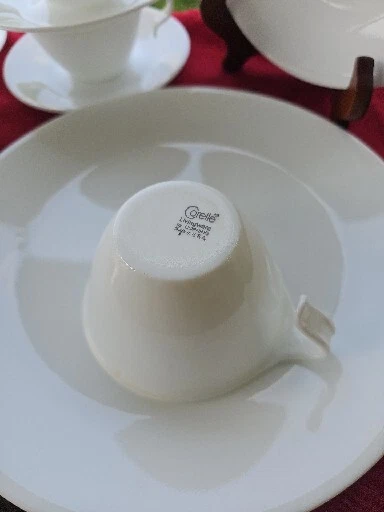 Corelle Classic 20 PC Winter Frost White Dinnerware Set Service For 4, W/hook Cp - Image 2 of 4