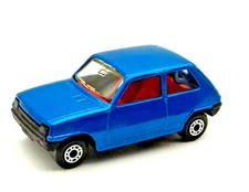 Matchbox No 21 HTF Lesney Renault 5TL Metallic Blue w/Silver Base in PVC Display