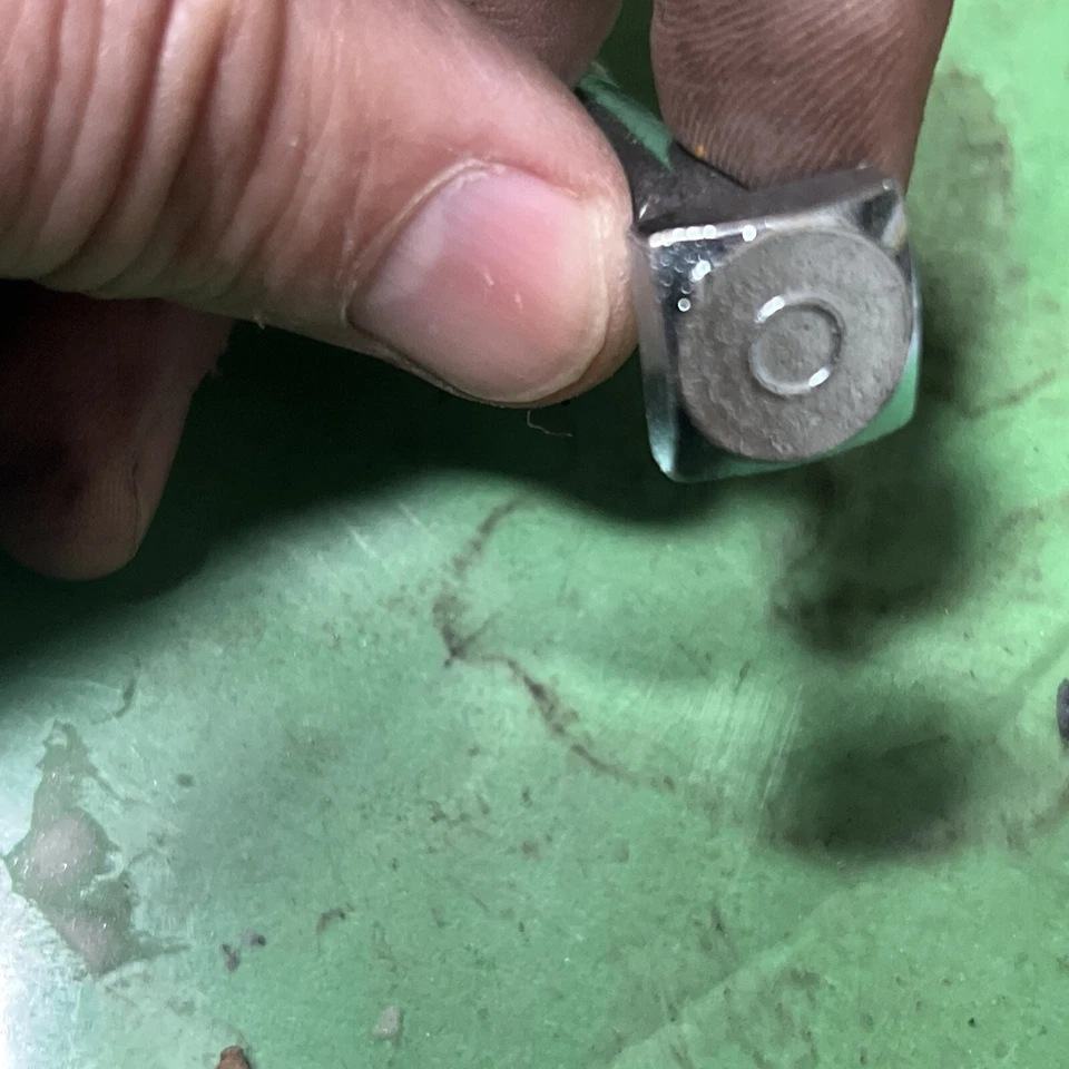 KAWASAKI Rear Sprocket Bolt  S1 S2 S3 KH 400 92003-087 Triplestuff Foto 2 de 4