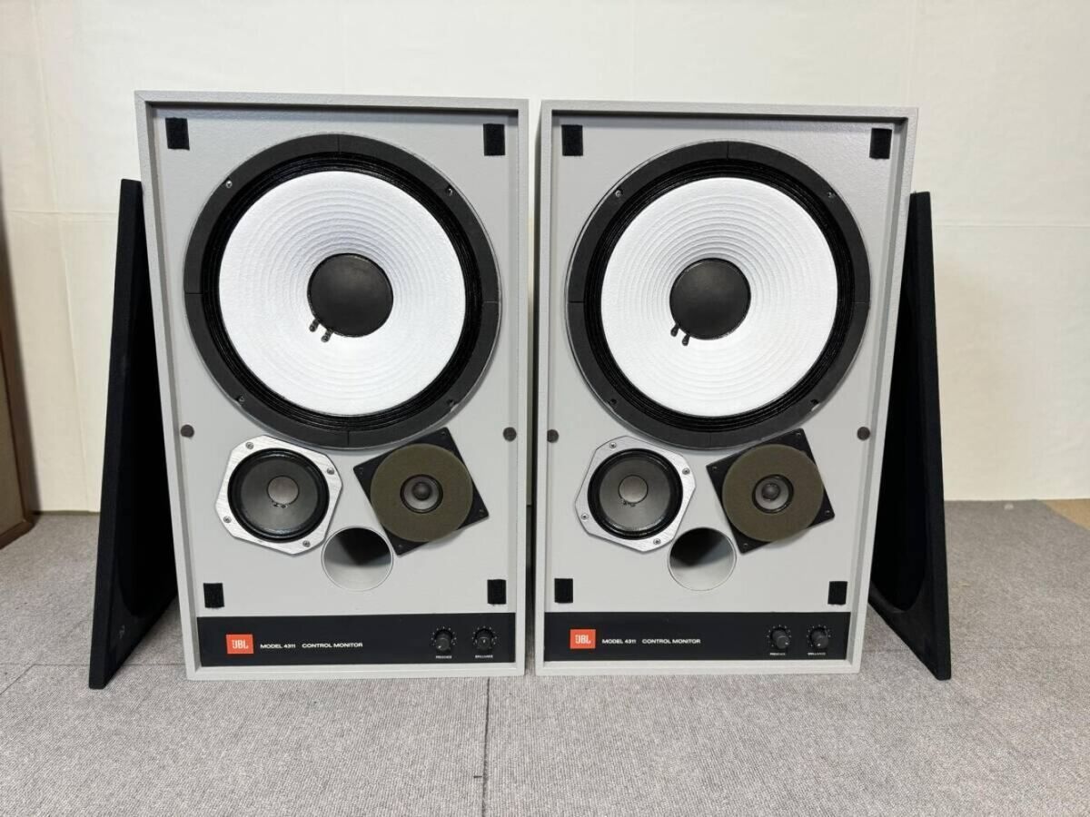 JBL 4311-A Control Monitor Pair Speakers JBL 4311-A Control Monitor Pair Speakers