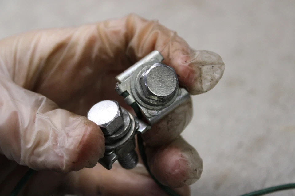 Honda CL125S Scrambler 1974 soportes de faros tierra K15-4816, PU Foto 3 de 4