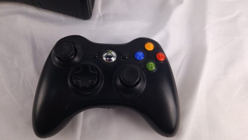 Microsoft Xbox 360S Console Slim 4GB - Power/Scart & Controller - Imagen 2 de 10