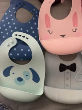 Baby Silicone Feeding Bibs Weaning Waterproof Bibs with Food Catch -4 Pieces
