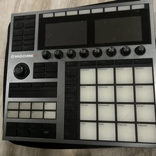 Native Instruments MASCHINE+ Standalone Production and Performance Instrument -