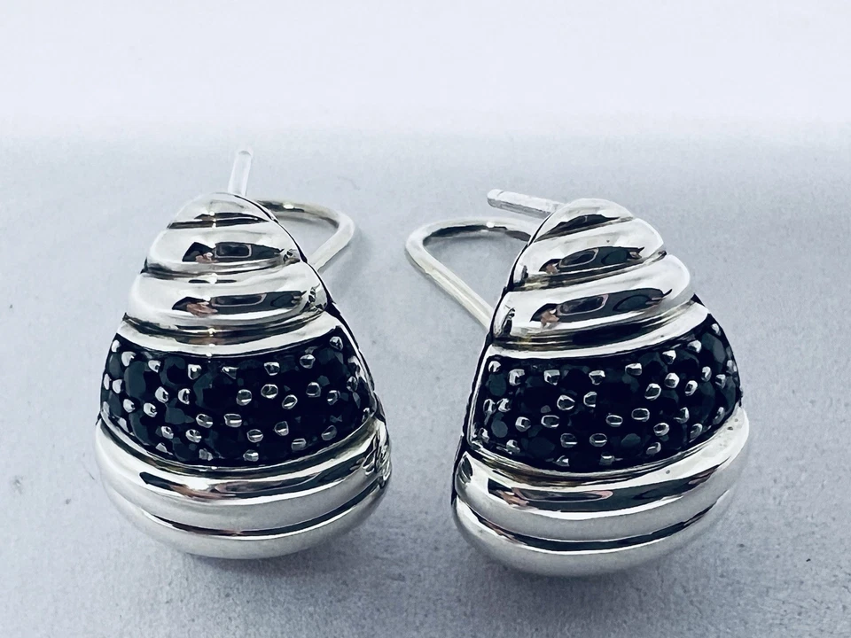 Pendientes Omega John Hardy Bedeg Lava Plata de Ley 925 Zafiro Negro Camarón Foto 4 de 4