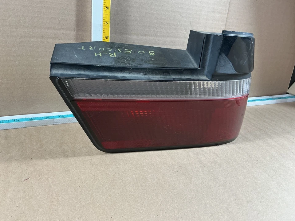 1988-1990 Ford Escort Hatchback Rear Right Passenger Side Tail Light - Image 3 of 4