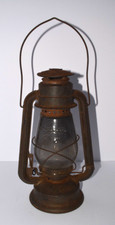 Vintage Chalwyn Far East Kerosene Lantern Moo...