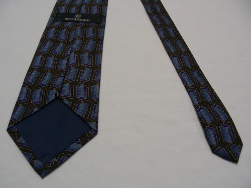 WOODWARD - GEOMETRIC PATTERNED - ALL SILK NECK TIE! - Picture 7 of 8