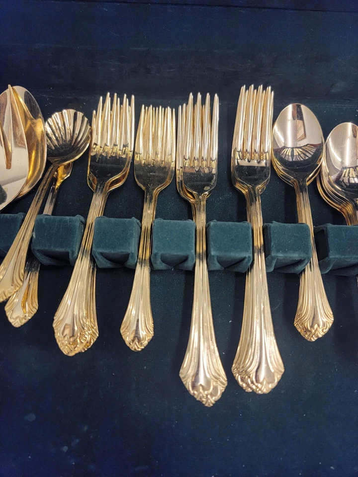Cubiertos de pluma dorada Supreme Towle 64 piezas. ¡Envío rápido! Foto 3 de 4