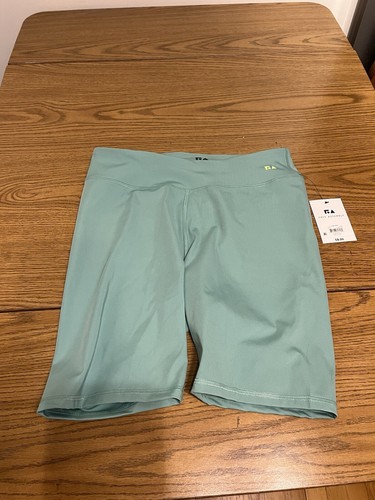 NWT Free Assembly Green Biker Shorts Sz Youth XXL (18) - Picture 2 of 15