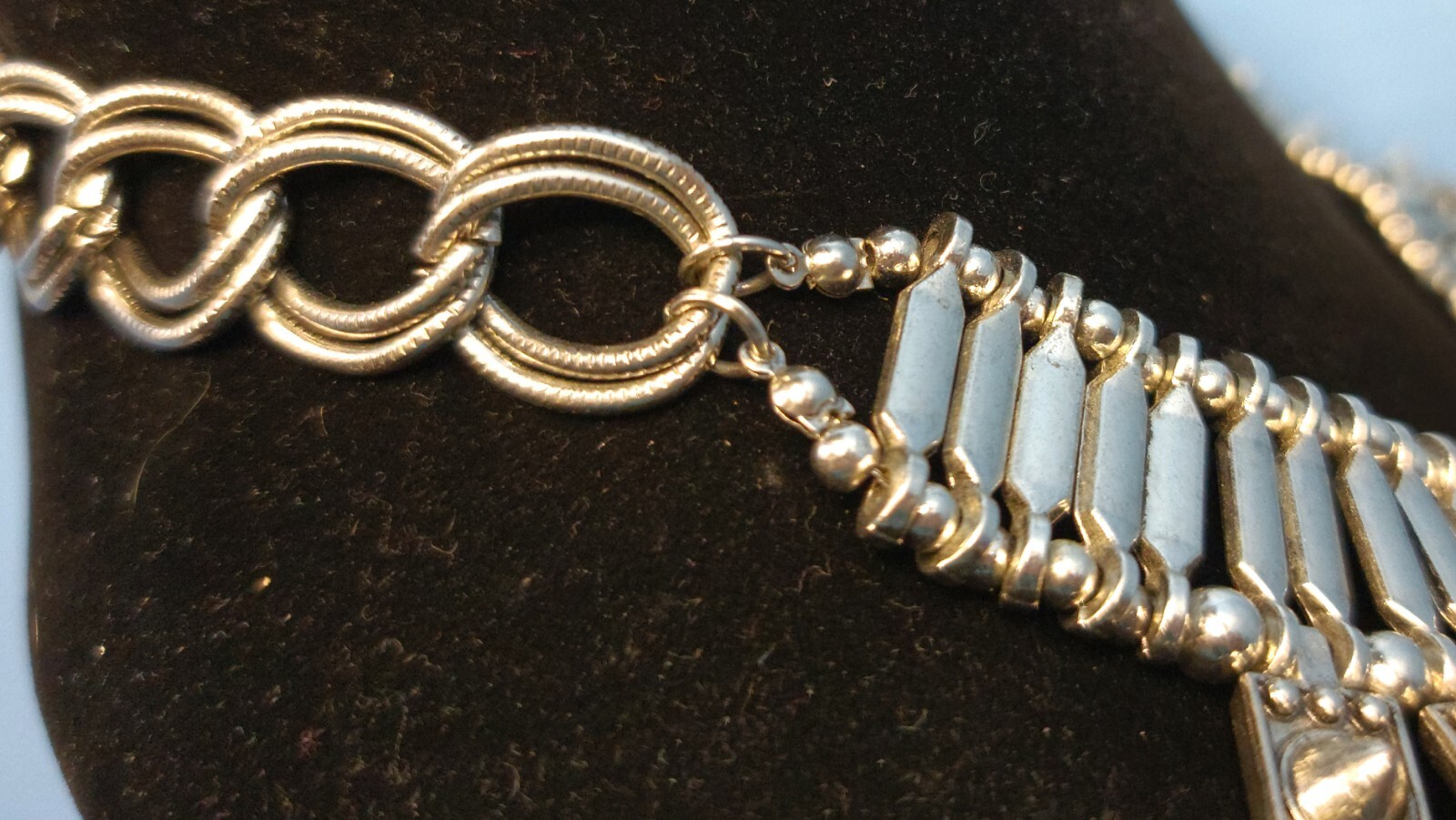 Goth/Elegant Silvertone Collar Statement Necklace… - image 9