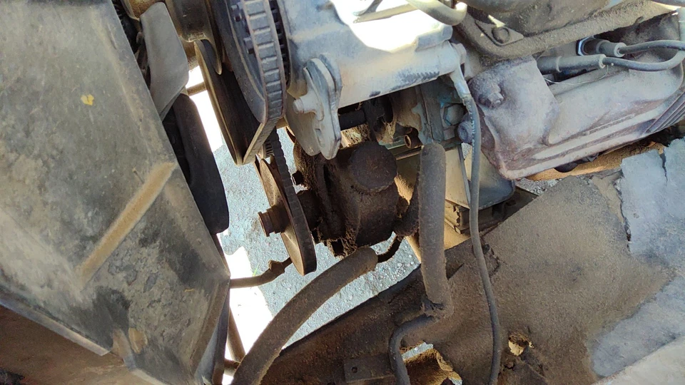 1981-1985 Dodge D350 Power Steering Pump With Pulley Oem 5.9l 03815969 - Image 3 of 3