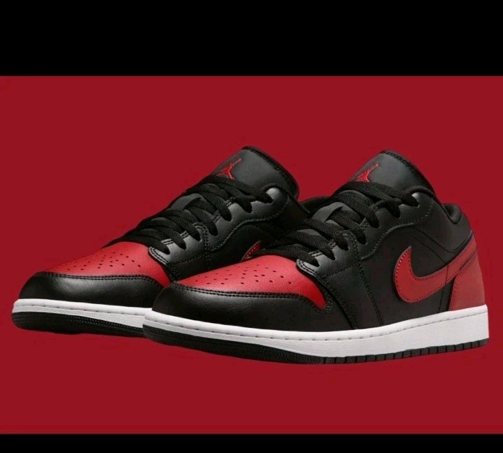 Nike Air Jordan 1 Low Bred Black Red White 553560-067 Men's 7 (youth 7)/wms 8.5