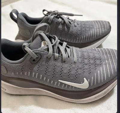 Nike ReactX Infinity Run Gray White Mesh Low Top Athletic Sneakers Cushioned