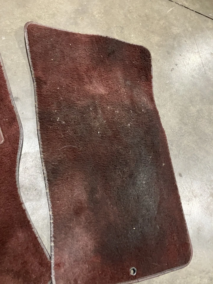 Nissan D21 Hardbody OEM Floor Mats Front  - Image 4 of 4