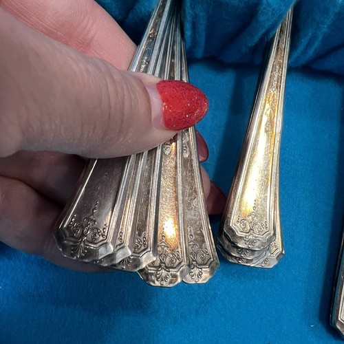 Lot of 39 - 6 Serving Oneida Community Tudor Plate Silverware Flatware With Box - Picture 14 of 20