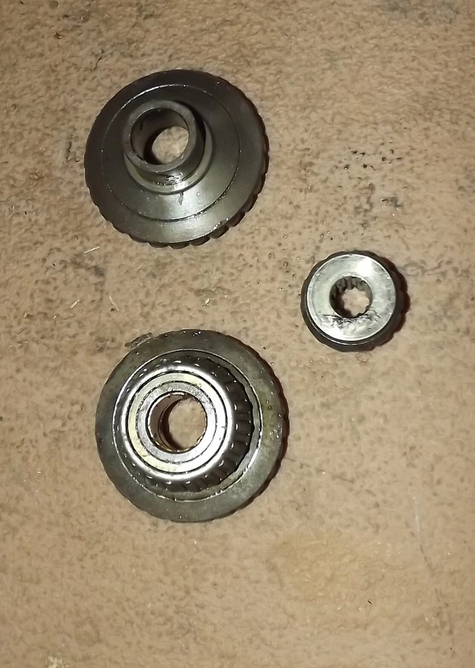 Honda 9.9 HP 4 Stroke Gear Set Assembly PN 41140-ZW9-000,41151-ZW9-000 - Image 3 of 3