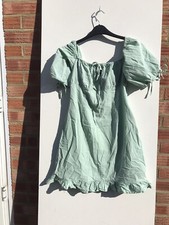 Boohoo green off shoulder dress 10