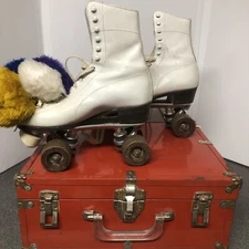 VINTAGE HYDE CHICAGO ROLLER SKATES With Box 6.5