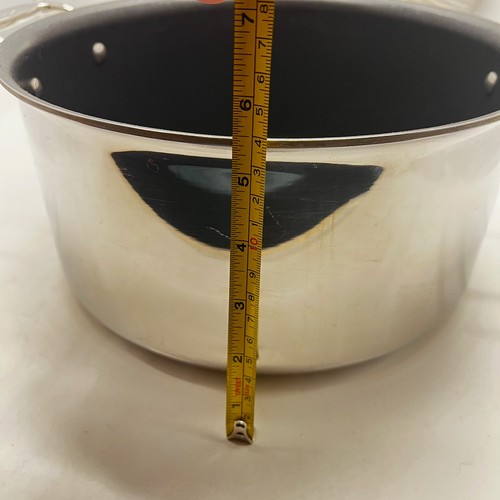 All Clad Stock pot Stainless Steel Non Stick W/Lid 8 Qt - Picture 12 of 14
