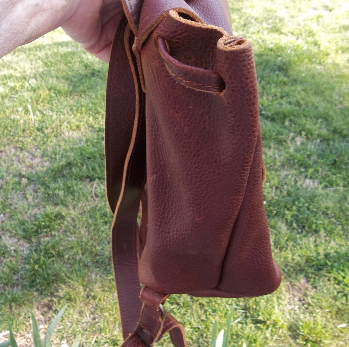 Portland Leather Goods Bucket Backpack Brown Full Grain  display picture 3