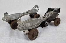 VTG Globe Union Inc Milwaukee Kids Metal Skates No. 36 Made in USA Well Loved