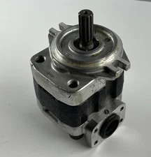 Hyster 8822400 Hydraulic Gear Pump Made in Japan thumbnail 6
