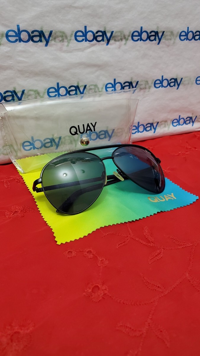 Quay Australia Vivienne 111 Sunglasses Quay 236407 Womens Vivienne 111 Classic 100% UV Pilot  main image 2