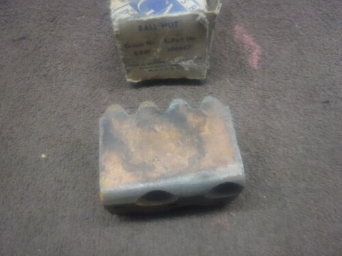 1941 Chevrolet And GMC Truck Steering Gear Ball Nut Part # 266667 - Picture 2 of 5