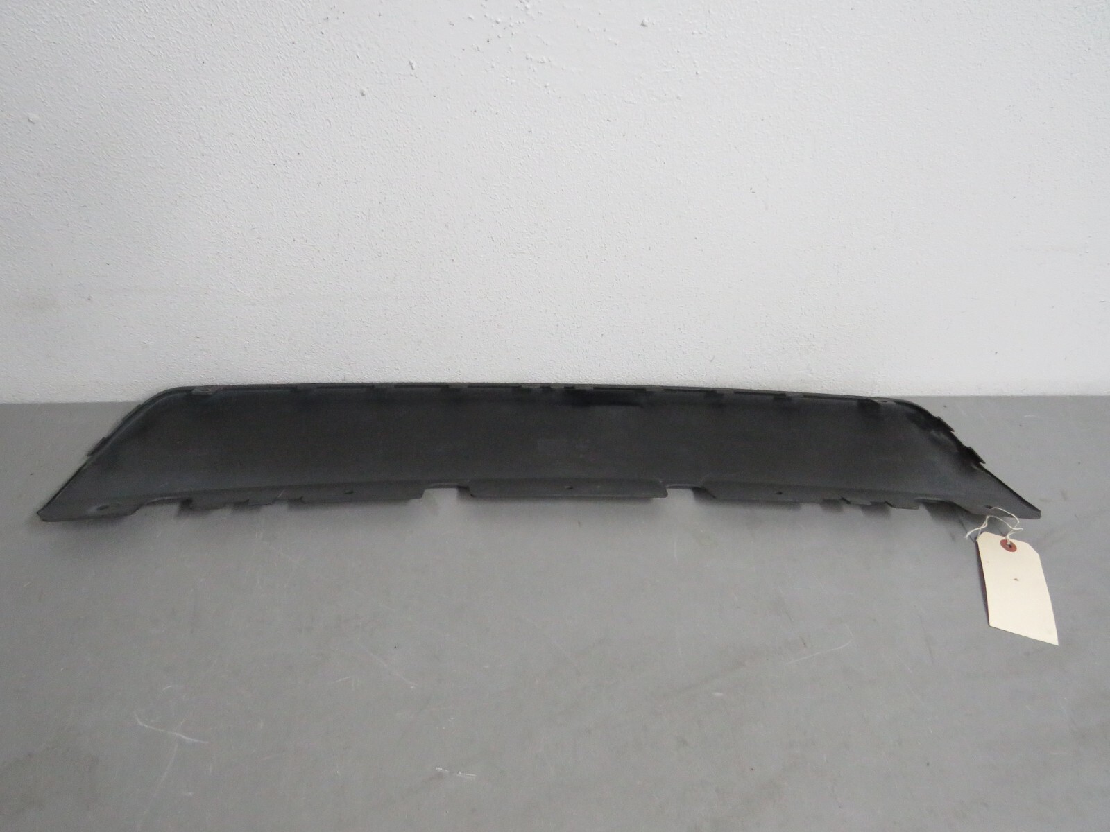 2014 2015 2016 MASERATI GHIBLI BUMPER CENTER VALANCE DIFFUSER