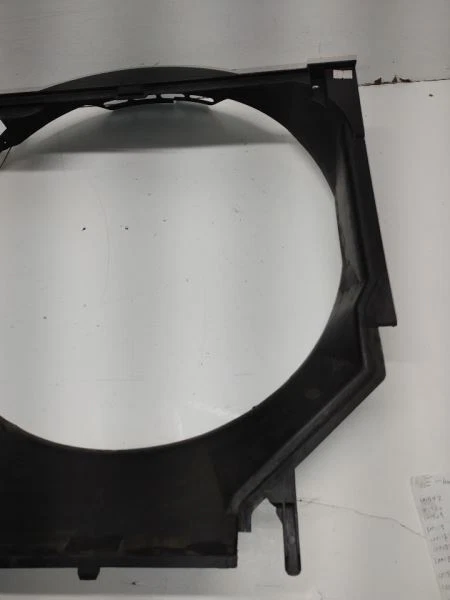 BMW 325CI 2001 1 cubierta del ventilador de refrigeración del radiador Foto 2 de 4