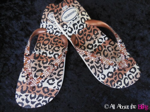 havaianas leopard flip flops