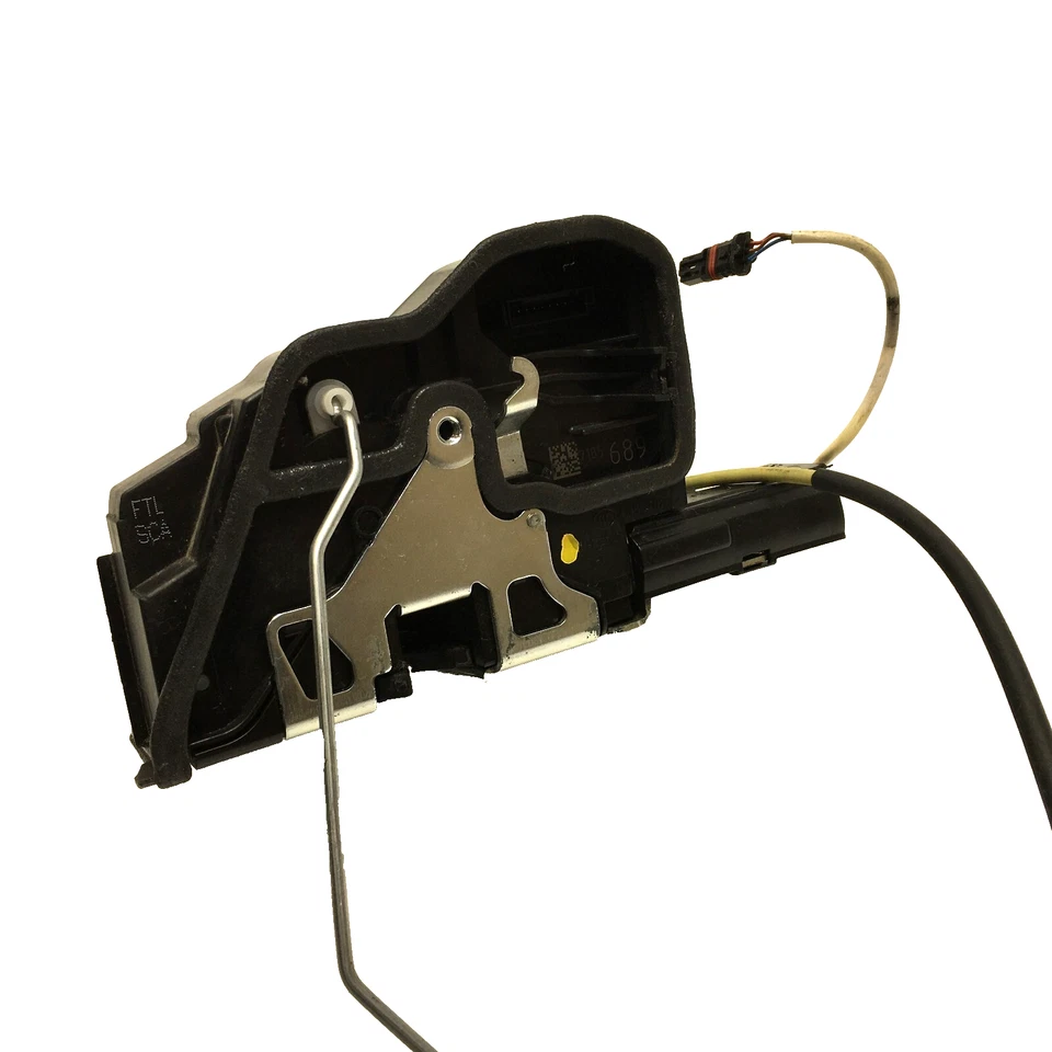 Actuador de cierre de puerta del lado del conductor delantero izquierdo BMW F10 535d OEM 2014-2016 Foto 2 de 4