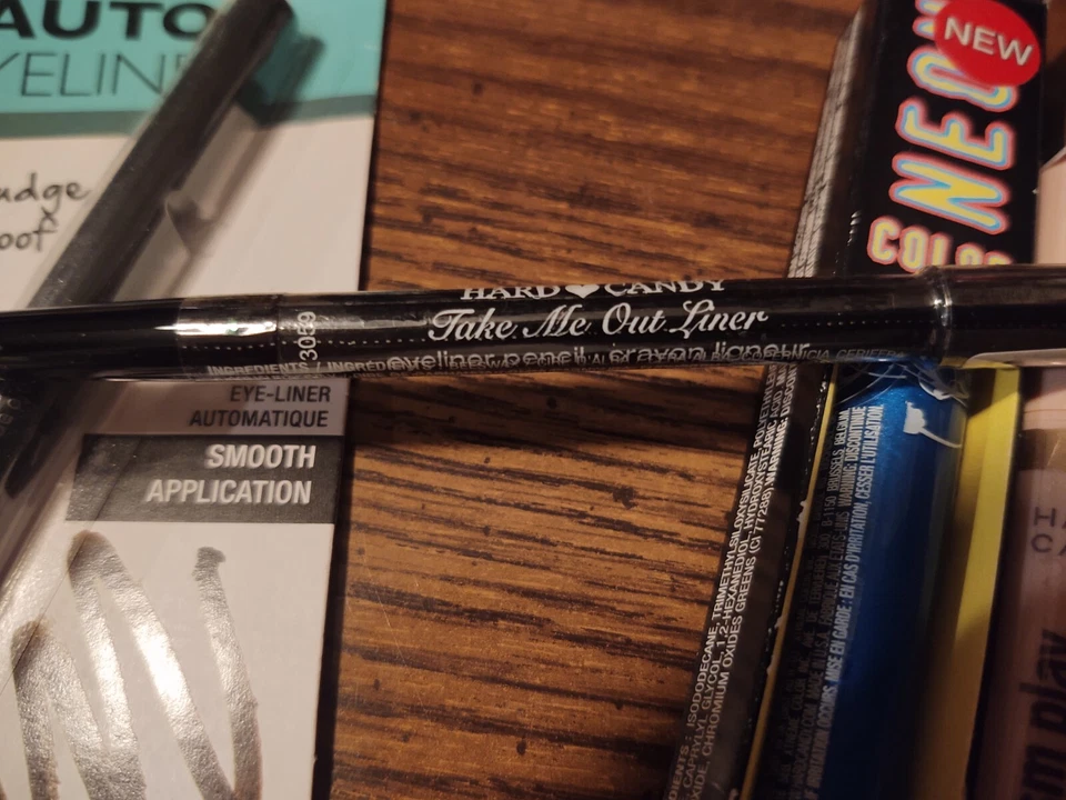 Lot Of 4 Eye Liner/Pencils Makeup. Hard Candy And L.A. Colors - Image 2 of 3