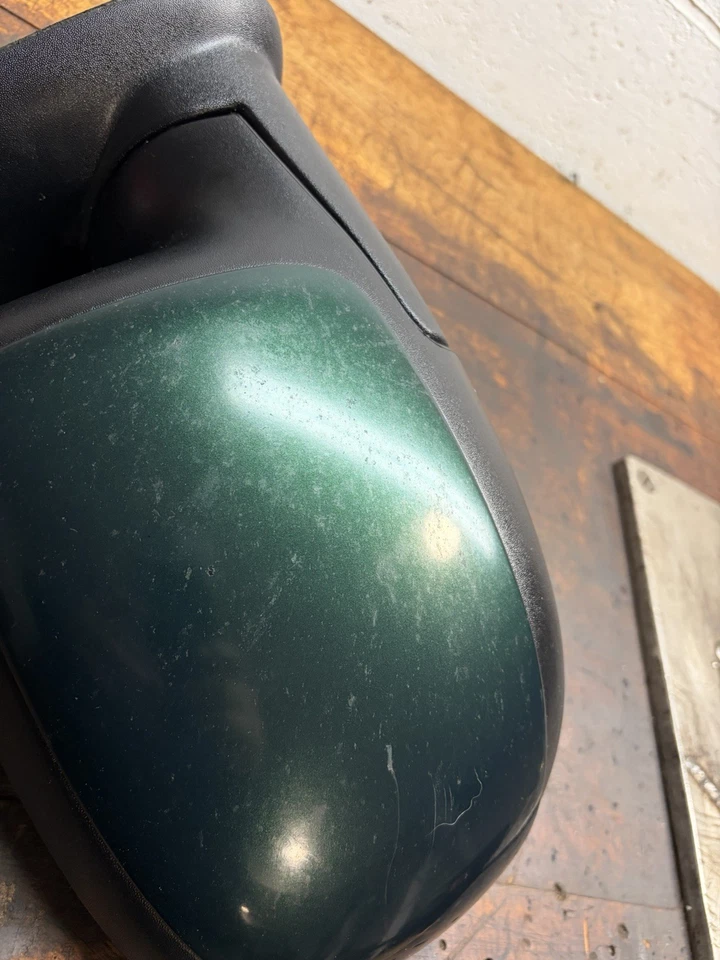 Espelho lateral direito 03-07 GMC Yukon Chevy Tahoe passageiro destro verde médio metálico - Imagem 3 de 3