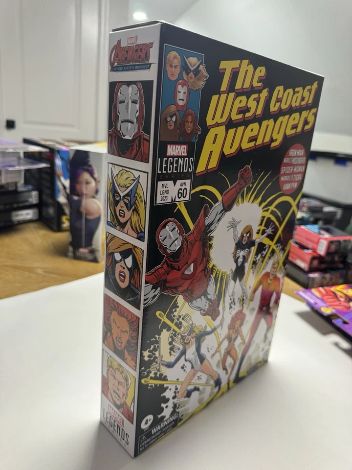 "Juego de 5 figuras de 6"" Marvel Legends Series: The West Coast Avengers" Foto 3 de 4