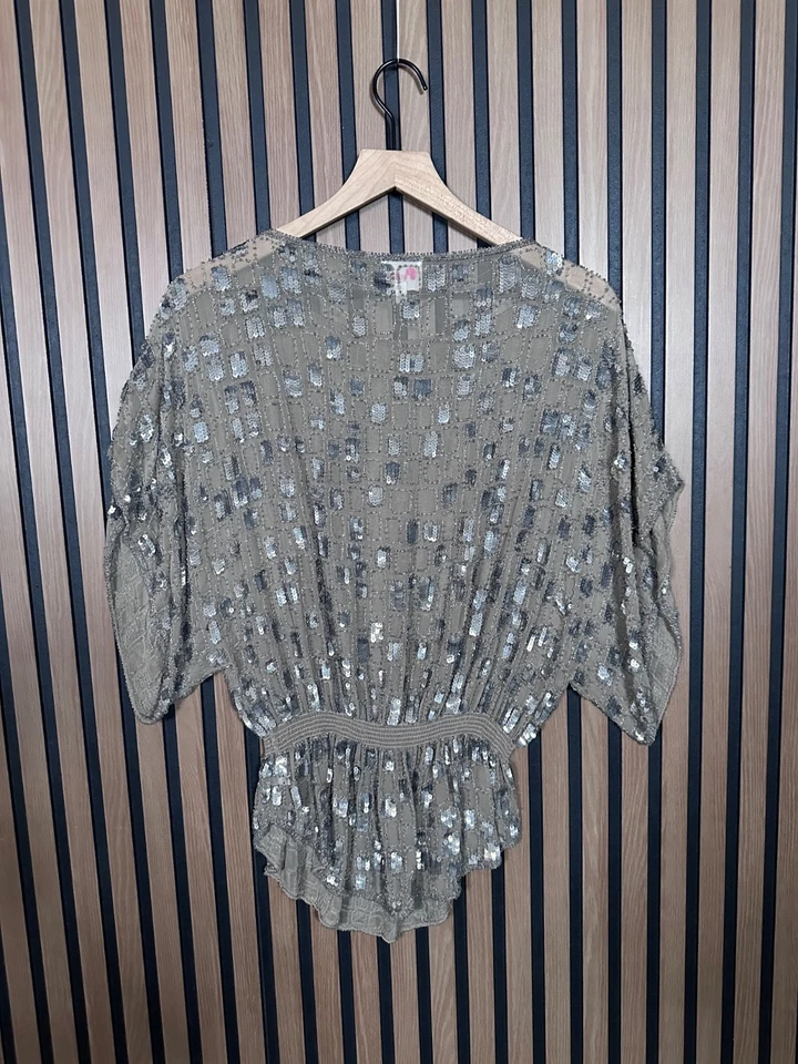 Blusa Parker Pequeña Gris Con Cuentas Lentejuelas Manga Dolman Blusa 100% Seda Adorno Foto 2 de 4